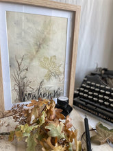 Load image into Gallery viewer, Calligraphie sur papier ecoprint