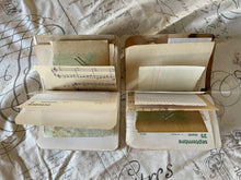 Load image into Gallery viewer, Carnet boite métal rouge