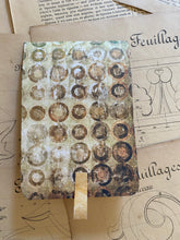 Load image into Gallery viewer, Petit carnet à compléter

