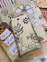 Load image into Gallery viewer, Petit carnet à compléter
