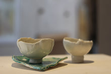 Load image into Gallery viewer, Small fine porcelain bowl
