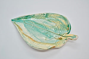 Ceramic leaf tray