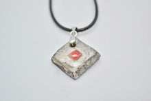 Load image into Gallery viewer, Raku ceramic necklace 
